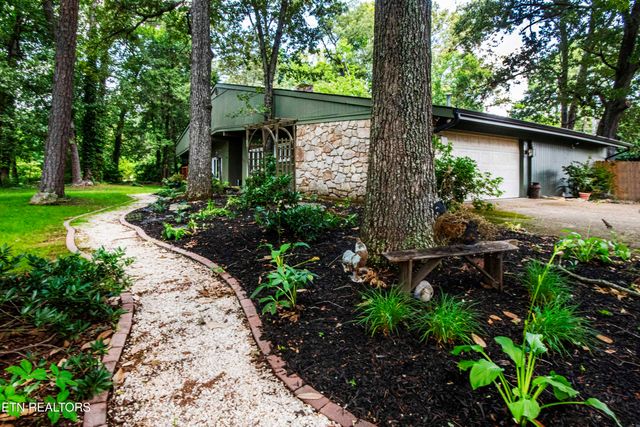 4620 Simona Rd, Knoxville, TN 37918