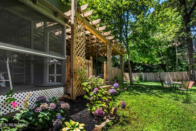 4620 Simona Rd, Knoxville, TN 37918