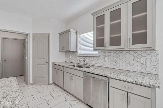 13899 Garforth Avenue, Horizon City, TX 79928