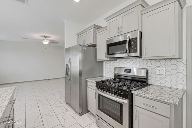 13899 Garforth Avenue, Horizon City, TX 79928