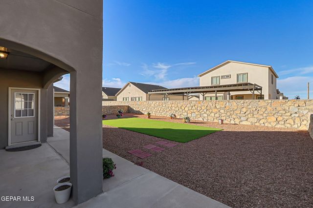 13899 Garforth Avenue, Horizon City, TX 79928