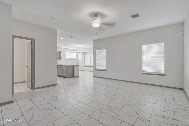 13899 Garforth Avenue, Horizon City, TX 79928