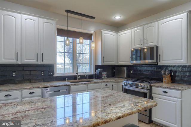 107 GOLD FINCH DR, Palmyra, PA 17078
