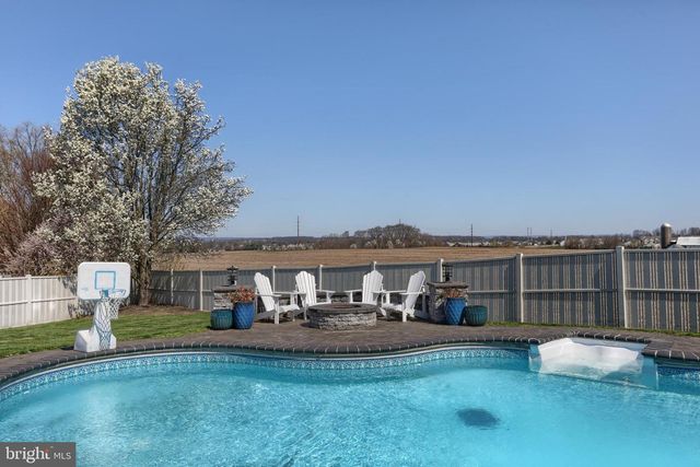 107 GOLD FINCH DR, Palmyra, PA 17078