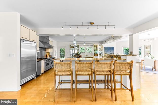1501 SHORE RD, Middle River, MD 21220