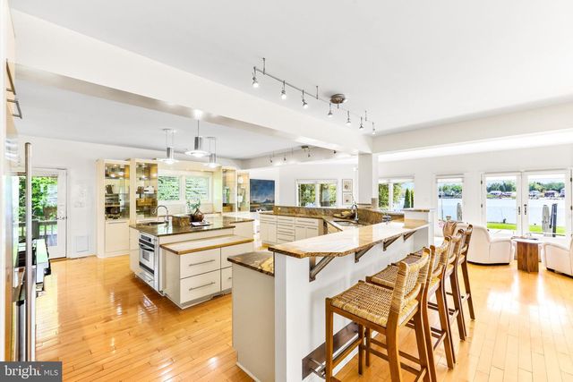 1501 SHORE RD, Middle River, MD 21220