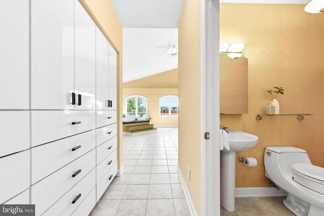 1501 SHORE RD, Middle River, MD 21220