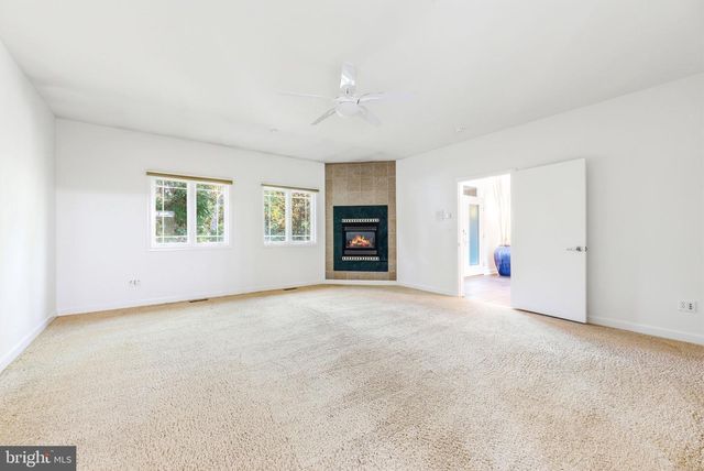 1501 SHORE RD, Middle River, MD 21220