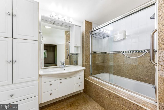 1501 SHORE RD, Middle River, MD 21220