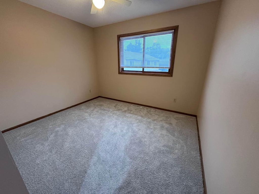 5417 Angeline Avenue N, Crystal, MN 55429 — photo 5