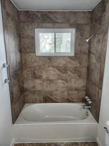 900 Edison Road, Saginaw, MI 48604