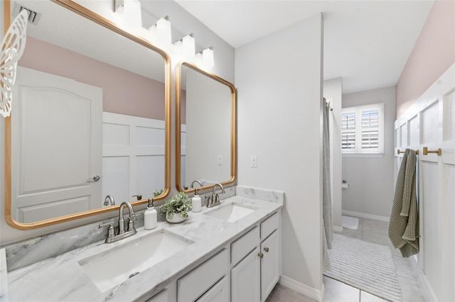 4130 GRANITE GLEN LOOP, Wesley Chapel, FL 33544