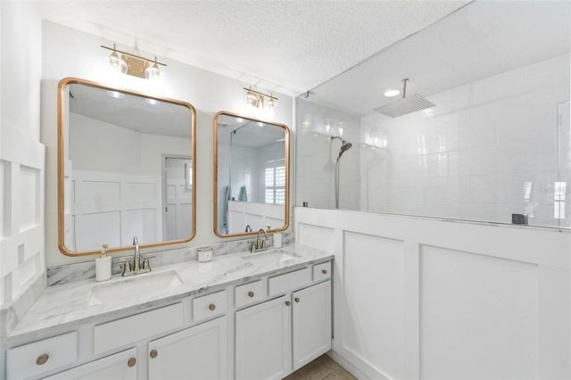 4130 GRANITE GLEN LOOP, Wesley Chapel, FL 33544