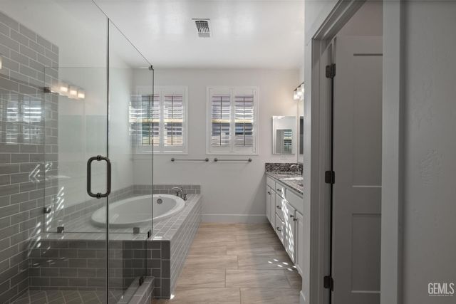 14706 Pemberley Passage Avenue, Bakersfield, CA 93311