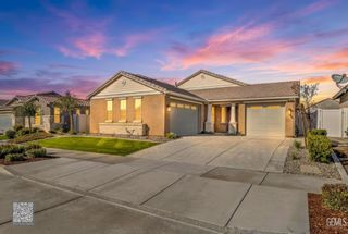 14706 Pemberley Passage Avenue, Bakersfield, CA 93311