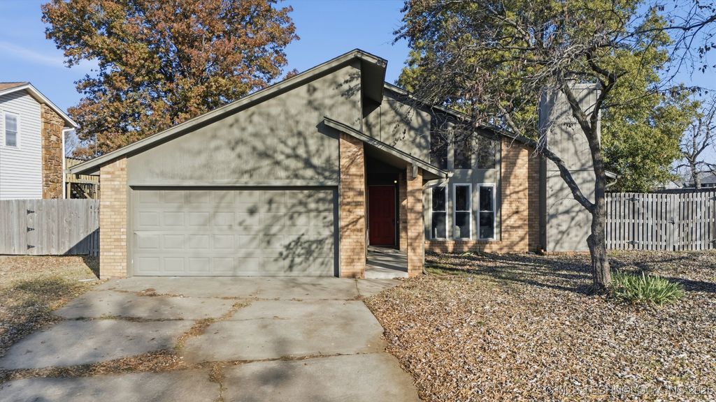 11201 E 98th Street North, Owasso, OK 74055