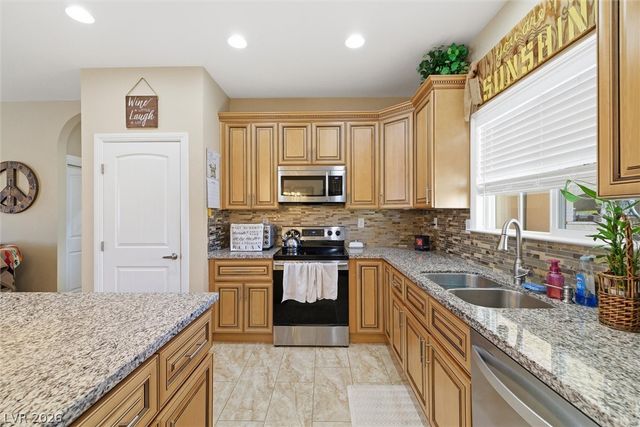 4800 Honey Locust Drive, Pahrump, NV 89061