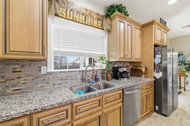 4800 Honey Locust Drive, Pahrump, NV 89061