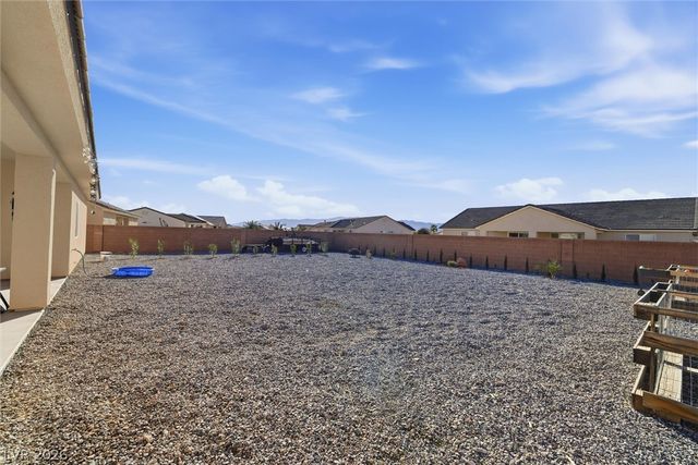 4800 Honey Locust Drive, Pahrump, NV 89061