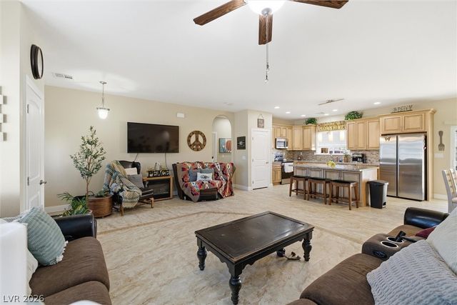 4800 Honey Locust Drive, Pahrump, NV 89061