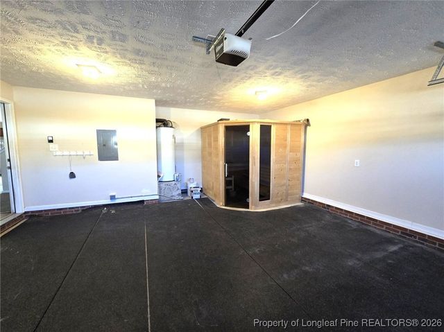 5241 Goshawk Drive, Hope Mills, NC 28348