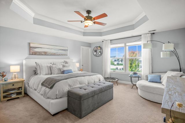 946 Glacial Falls Drive, Gilberts, IL 60136