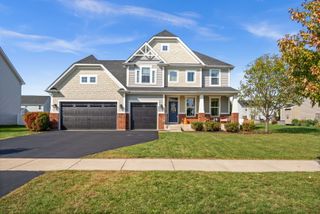 946 Glacial Falls Drive, Gilberts, IL 60136