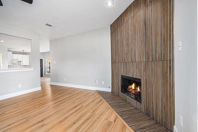 7643 Rainbow Bend Drive, Pasadena, TX 77505