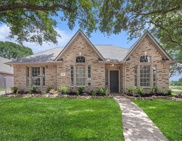 7643 Rainbow Bend Drive, Pasadena, TX 77505