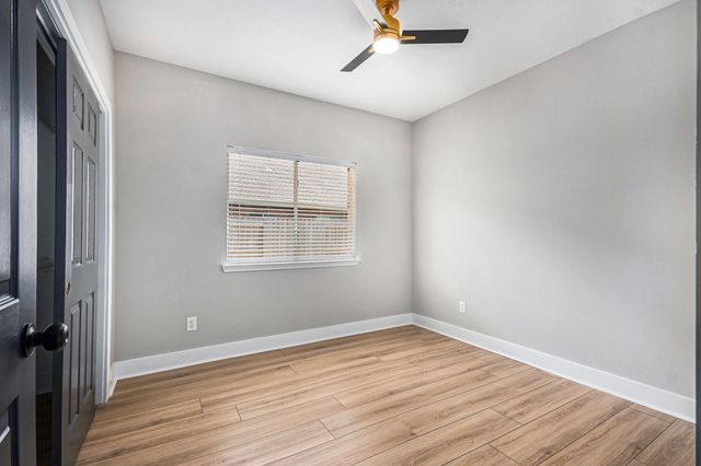 7643 Rainbow Bend Drive, Pasadena, TX 77505