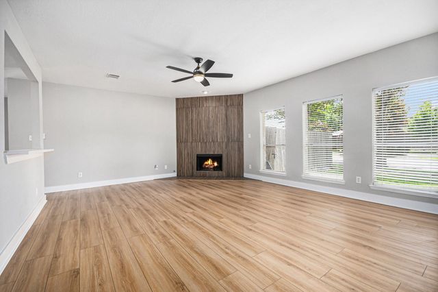 7643 Rainbow Bend Drive, Pasadena, TX 77505