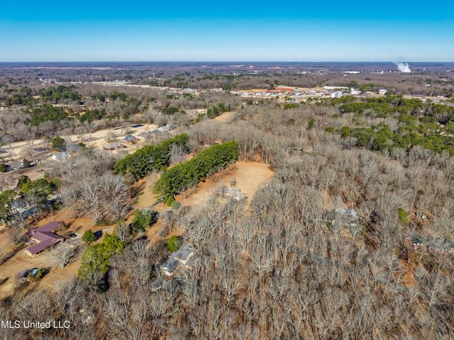 104 Shagbark Drive, Batesville, MS 38606
