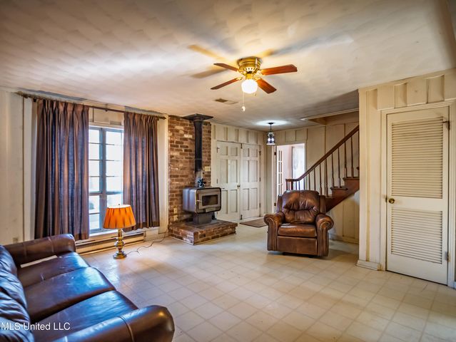 104 Shagbark Drive, Batesville, MS 38606