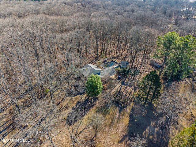 104 Shagbark Drive, Batesville, MS 38606