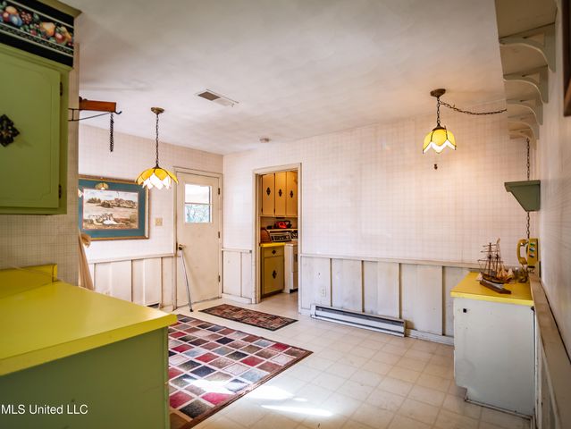 104 Shagbark Drive, Batesville, MS 38606