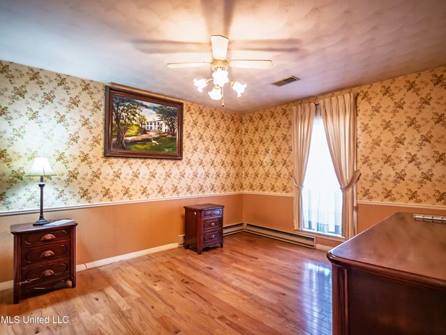 104 Shagbark Drive, Batesville, MS 38606