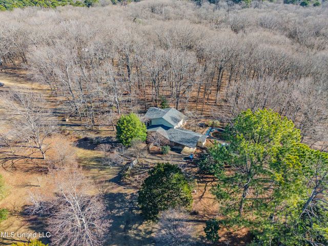 104 Shagbark Drive, Batesville, MS 38606