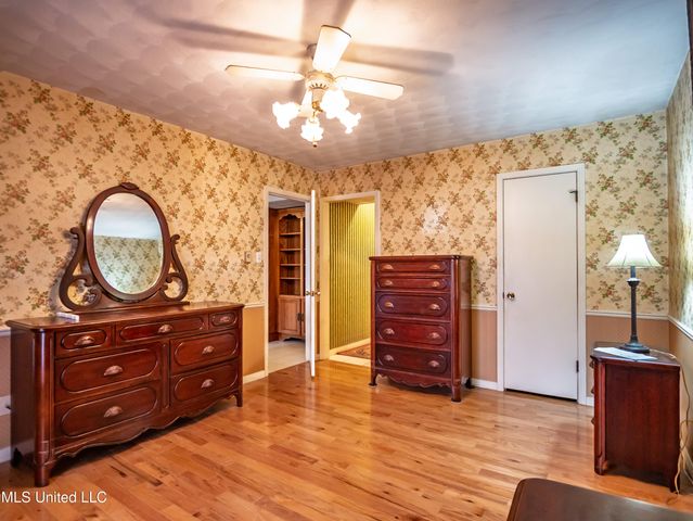 104 Shagbark Drive, Batesville, MS 38606