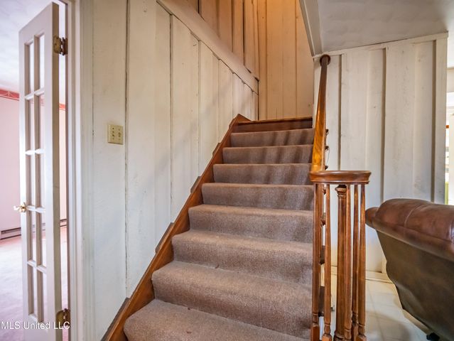 104 Shagbark Drive, Batesville, MS 38606