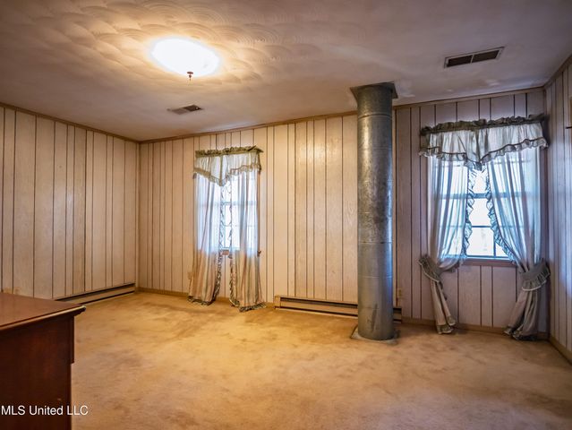 104 Shagbark Drive, Batesville, MS 38606