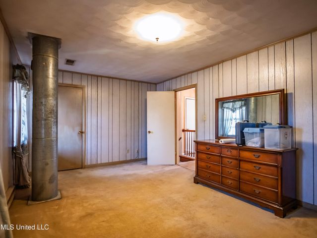 104 Shagbark Drive, Batesville, MS 38606