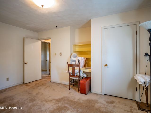 104 Shagbark Drive, Batesville, MS 38606