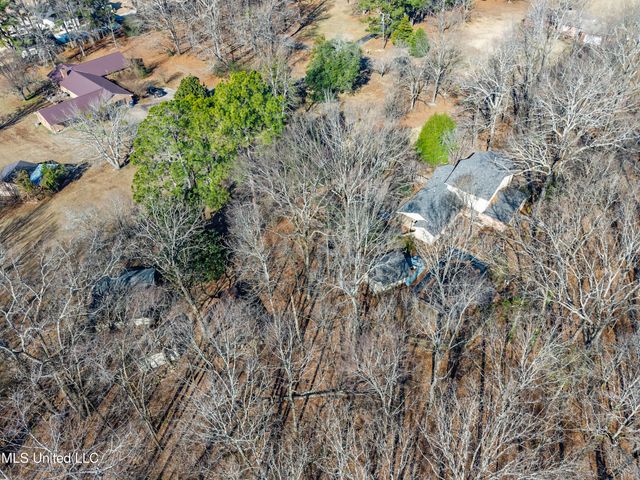 104 Shagbark Drive, Batesville, MS 38606