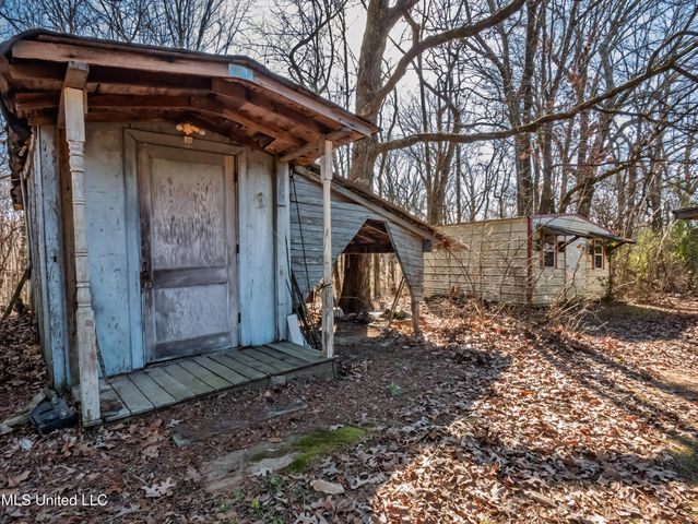 104 Shagbark Drive, Batesville, MS 38606