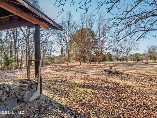 104 Shagbark Drive, Batesville, MS 38606