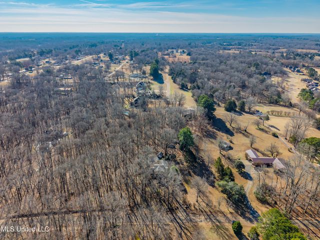 104 Shagbark Drive, Batesville, MS 38606