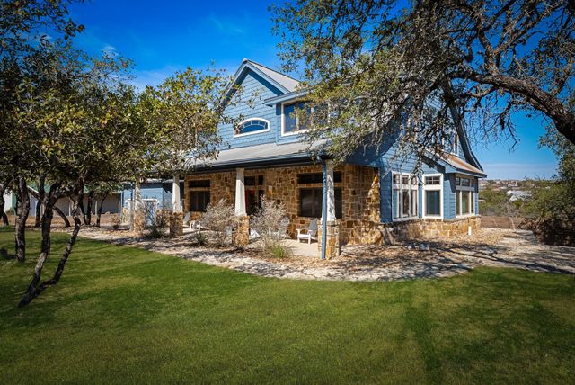 10512 Lake Park DR, Dripping Springs, TX 78620