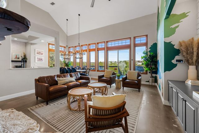 10512 Lake Park DR, Dripping Springs, TX 78620