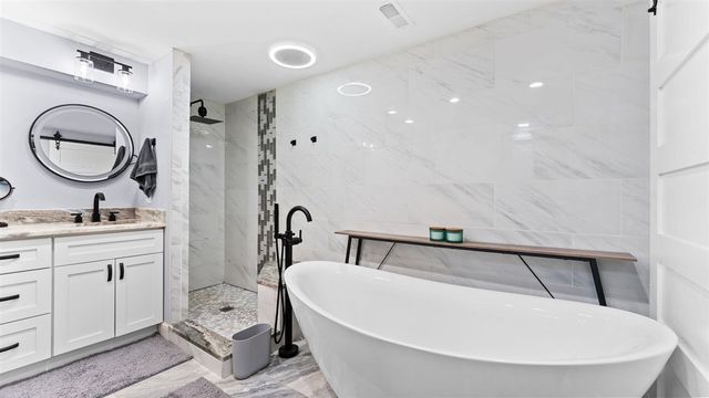 4160 Link Drive, Brighton, MI 48114