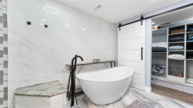 4160 Link Drive, Brighton, MI 48114